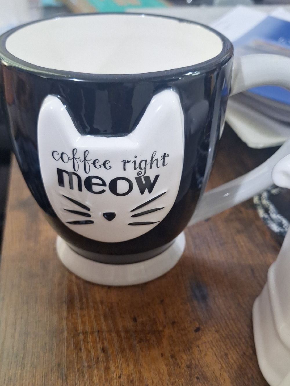 Black & White 'Coffee Right Meow' Cat Mug
